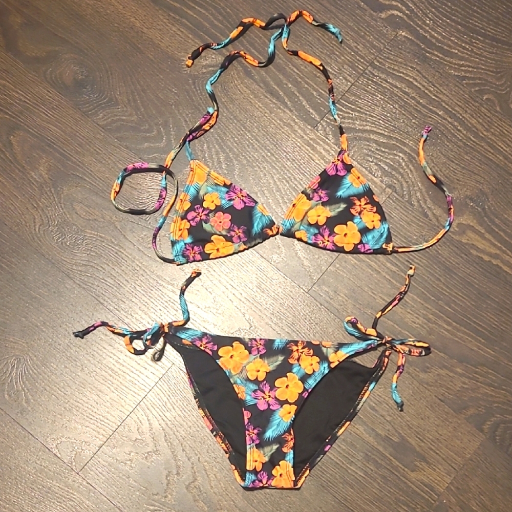 🎉Tropical Floral Bikini Set